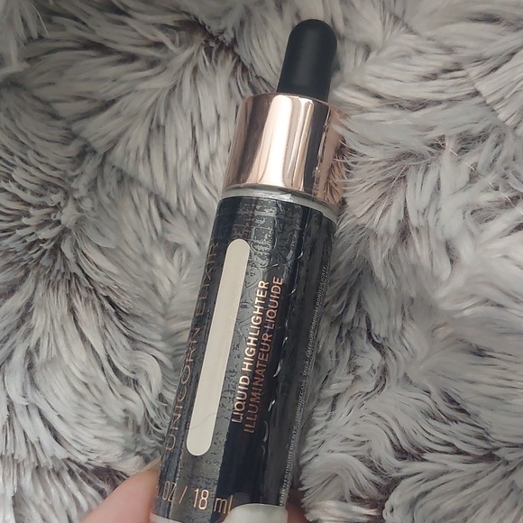 New makeup revolution liquid highlighter unicorn elixir - Picture 2 of 5
